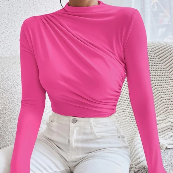 Minimalist Ruched Solid Bodysuit - Picture 10 of 13